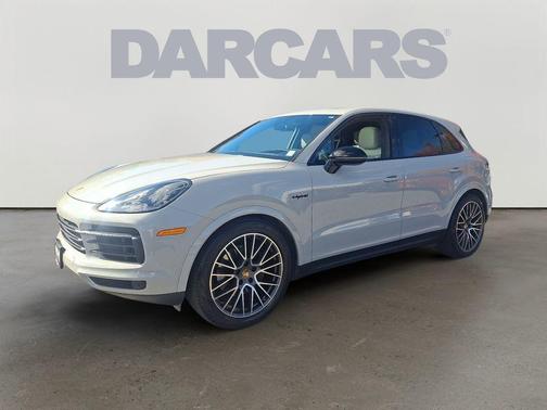 2022 Porsche Cayenne Cayenne