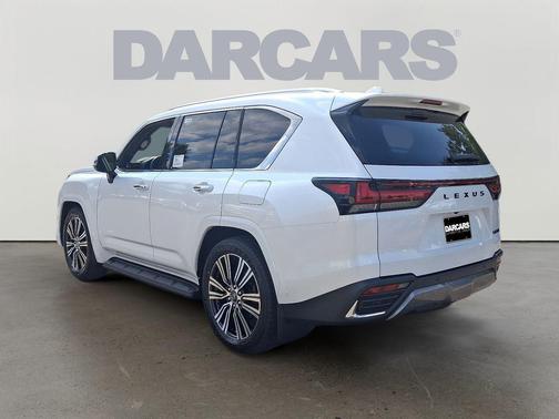 2025 Lexus LX 700h Luxury