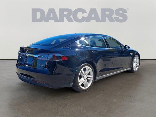 2015 Tesla Model S 70D