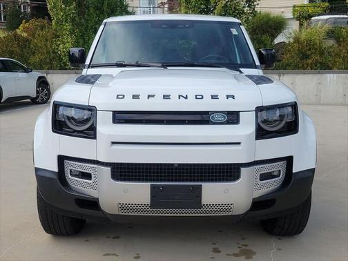 2024 Land Rover Defender 110 P300
