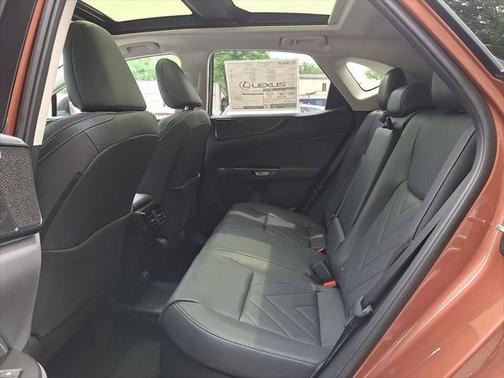 2025 Lexus NX 450h+ Luxury