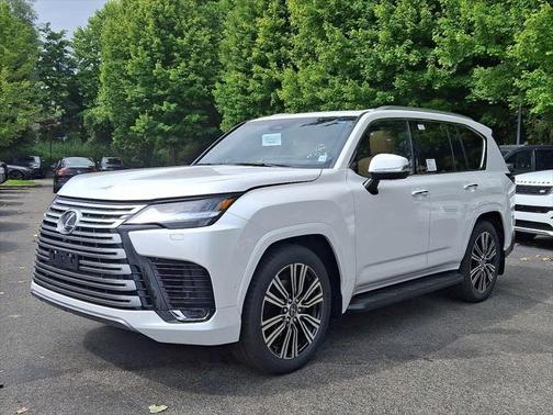 2025 Lexus LX 700h Luxury