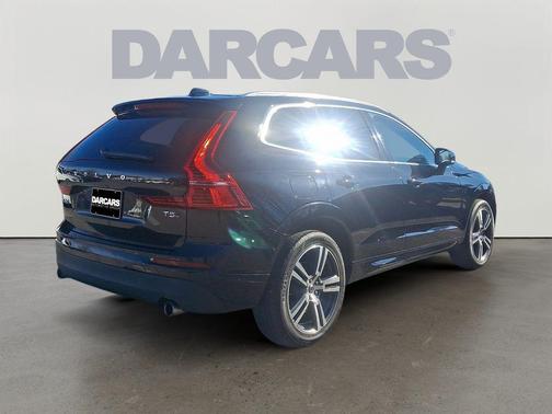 2019 Volvo XC60 T5 Momentum