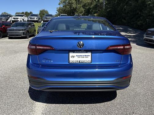 Rising Blue Metallic 2024 Volkswagen Jetta 1.5T SE