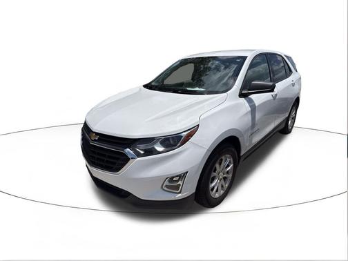 Summit White 2019 Chevrolet Equinox LS