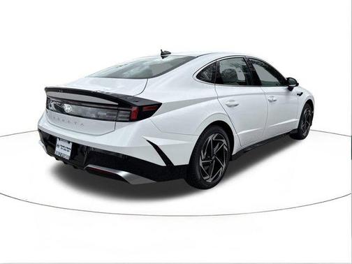 2026 Hyundai SONATA SEL