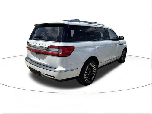 Pristine White 2021 Lincoln Navigator Black Label