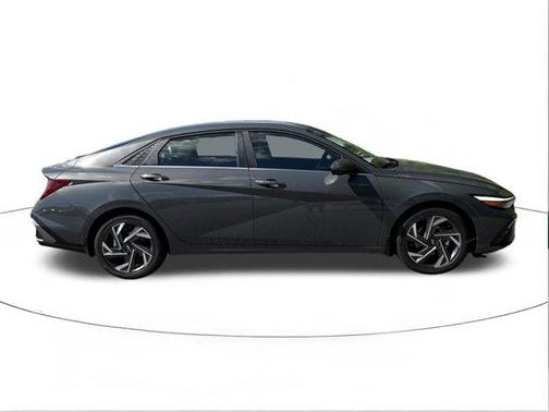 Ecotronic Gray 2026 Hyundai ELANTRA Limited