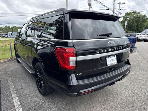Agate Black Metallic 2023 Ford Expedition Max XLT