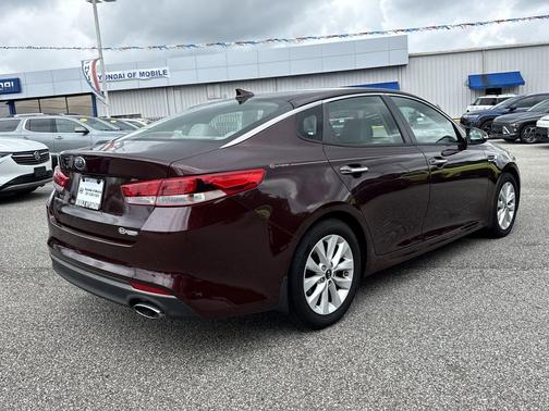Sangria 2018 Kia Optima LX