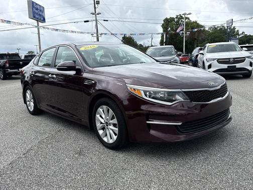 Sangria 2018 Kia Optima LX