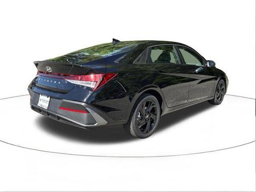 Abyss Black 2026 Hyundai ELANTRA Sport