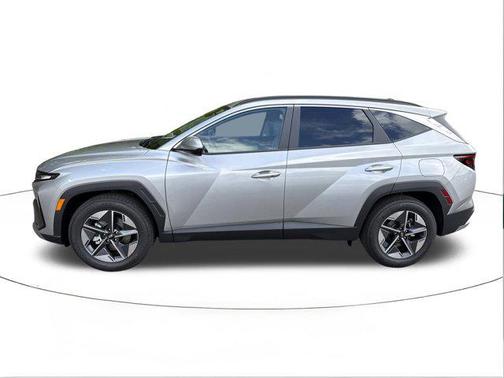 Shimmering Silver 2026 Hyundai TUCSON SEL
