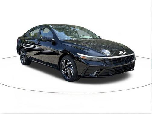 2025 Hyundai ELANTRA HEV SEL Sport