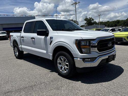 Oxford White 2023 Ford F-150 XLT