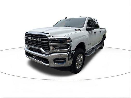 Bright White Clearcoat 2025 RAM 2500 Big Horn Crew Cab 4x4 6'4' Box