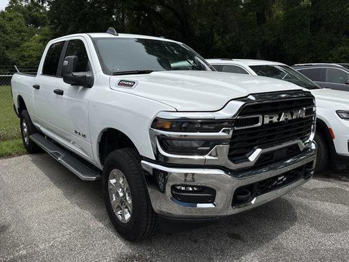 Bright White Clearcoat 2025 RAM 2500 Big Horn Crew Cab 4x4 6'4' Box
