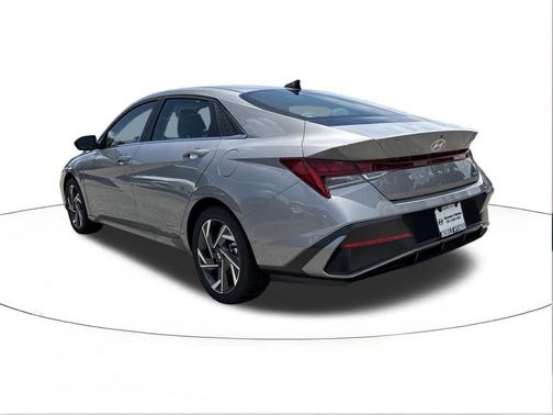 Fluid Metal 2026 Hyundai ELANTRA HEV Limited