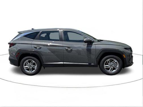 Hampton Gray 2026 Hyundai TUCSON SE