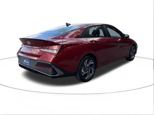 2025 Hyundai ELANTRA Sport