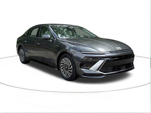 2025 Hyundai SONATA Hybrid SE