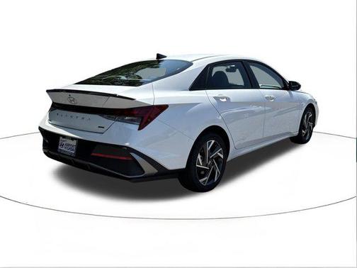 2025 Hyundai ELANTRA HEV SEL Sport