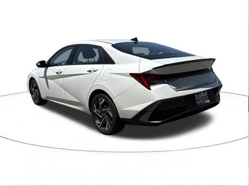 2025 Hyundai ELANTRA HEV SEL Sport