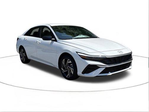 2025 Hyundai ELANTRA HEV SEL Sport