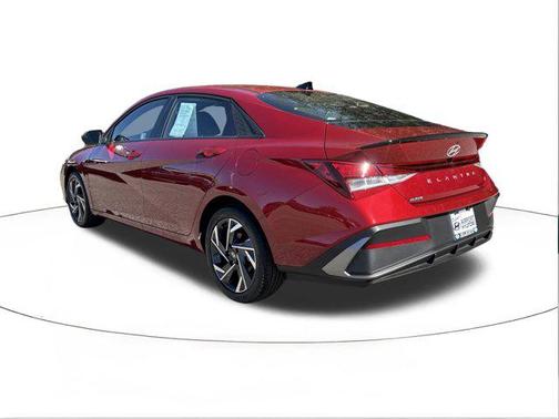 2025 Hyundai ELANTRA Sport