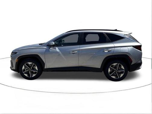 Shimmering Silver 2026 Hyundai TUCSON SEL