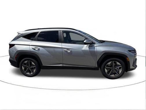 Shimmering Silver 2026 Hyundai TUCSON SEL