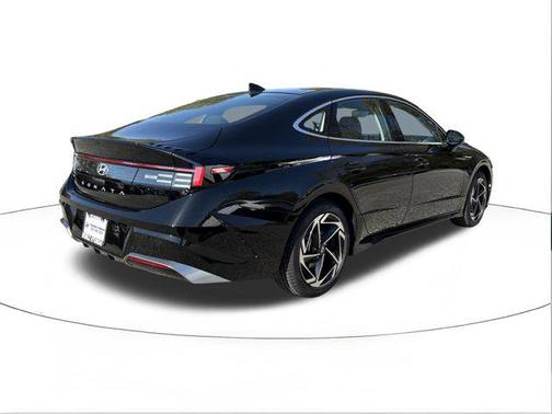 2026 Hyundai SONATA SEL