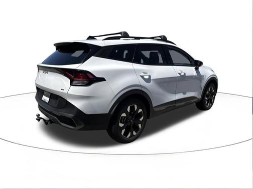 Glacial White Pearl 2024 Kia Sportage X-Line