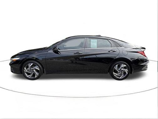 2025 Hyundai ELANTRA HEV Limited