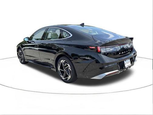 Abyss Black 2026 Hyundai SONATA SEL