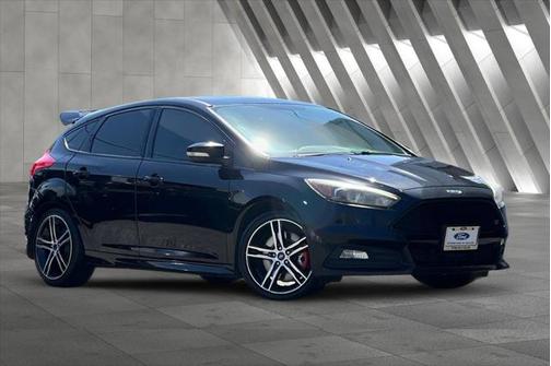 2017 Ford Focus ST Base