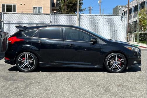 2017 Ford Focus ST Base