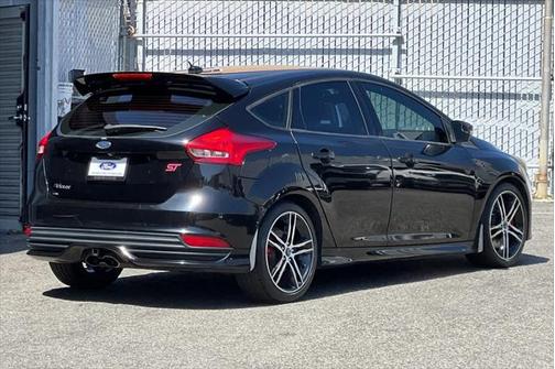 2017 Ford Focus ST Base