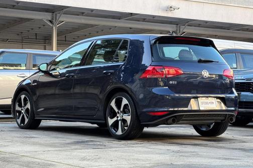 2017 Volkswagen Golf GTI 2.0T S 4-Door
