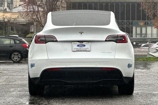 2021 Tesla Model Y Long Range Dual Motor All-Wheel Drive