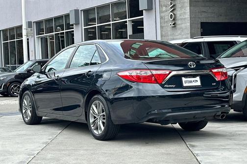 2016 Toyota Camry SE