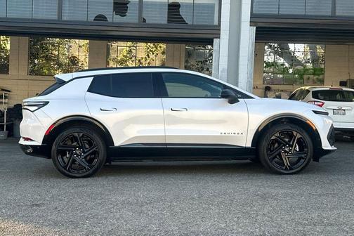 2025 Chevrolet Equinox EV RS