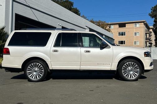 2017 Lincoln Navigator L Reserve