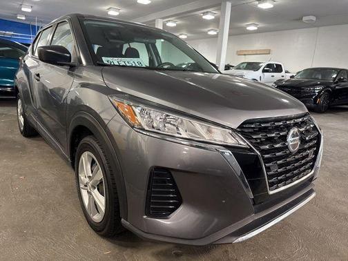 Gun Metallic 2021 Nissan Kicks S