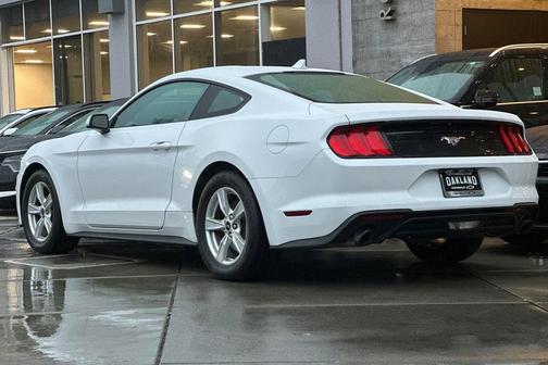 2022 Ford Mustang EcoBoost