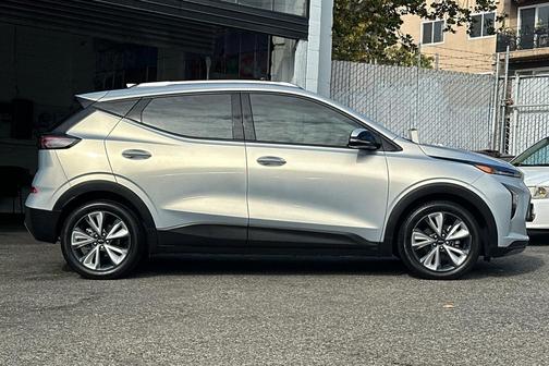 2023 Chevrolet Bolt EUV FWD LT