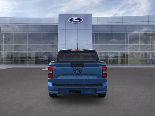 2025 Ford Maverick Lobo Standard