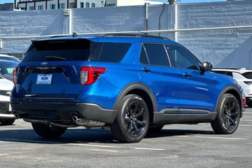 2023 Ford Explorer ST-Line