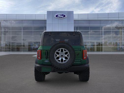 ERUPTION GREEN METALLIC 2025 Ford Bronco Badlands