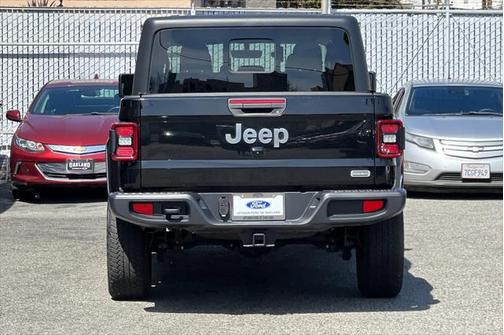 2020 Jeep Gladiator Overland